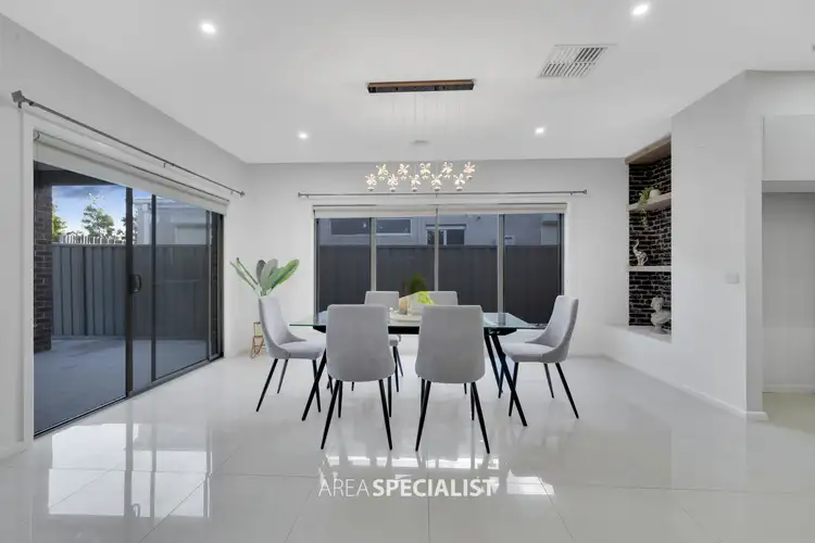 Fourth view of Homely house listing, 8 Stag Close, Cranbourne East VIC 3977