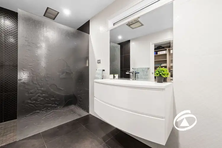 Fifth view of Homely house listing, 11 Cilento Crescent, Lynbrook VIC 3975