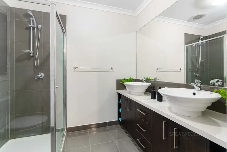 Fifth view of Homely house listing, 40 Glenfern Circuit, Truganina VIC 3029