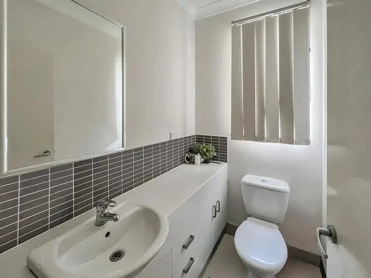 Sixth view of Homely townhouse listing, 2/33 Quarry Road, Sherwood QLD 4075