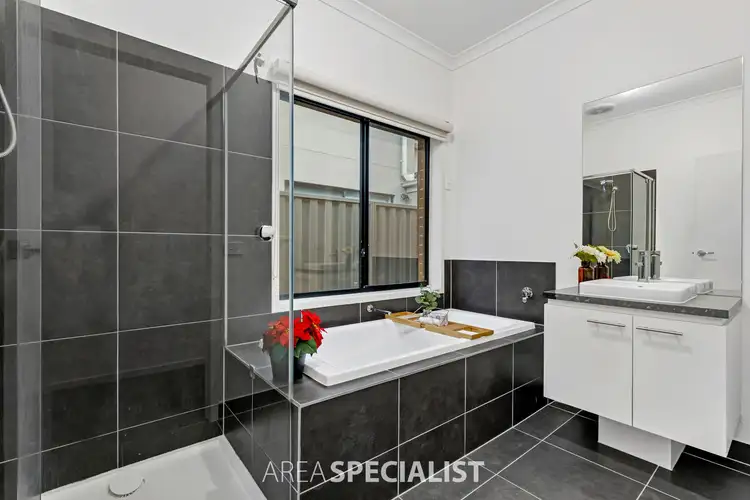 Fourth view of Homely house listing, 8 Starling Street, Cranbourne East VIC 3977