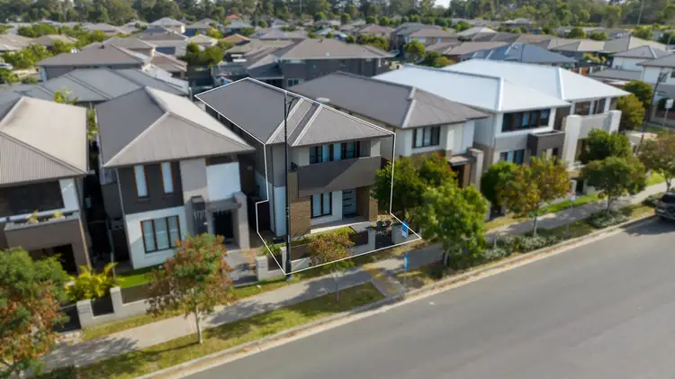21 Lakeside Parade, Jordan Springs NSW 2747