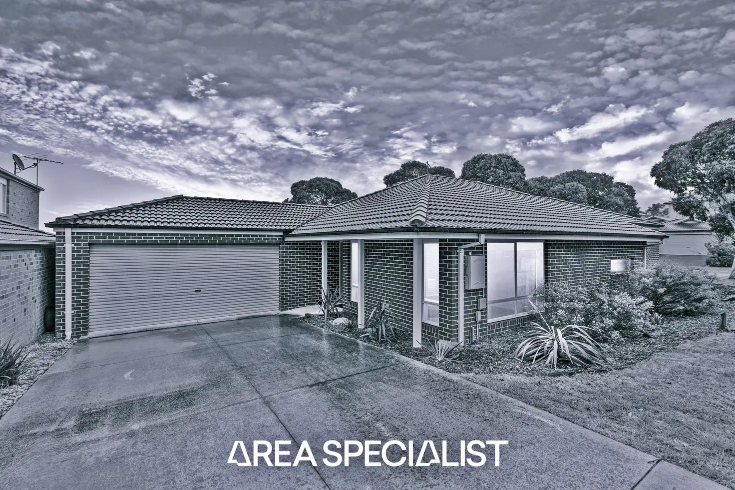 Main view of Homely house listing, 11 Lucerne Circuit, Pakenham VIC 3810