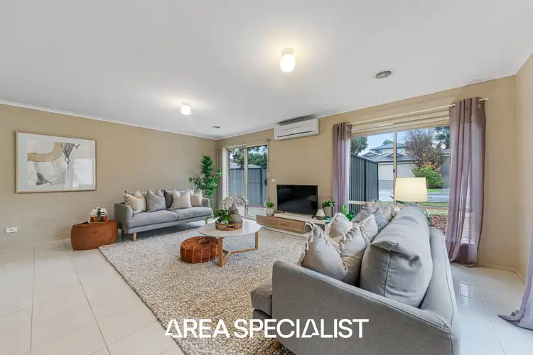 Sixth view of Homely house listing, 11 Lucerne Circuit, Pakenham VIC 3810