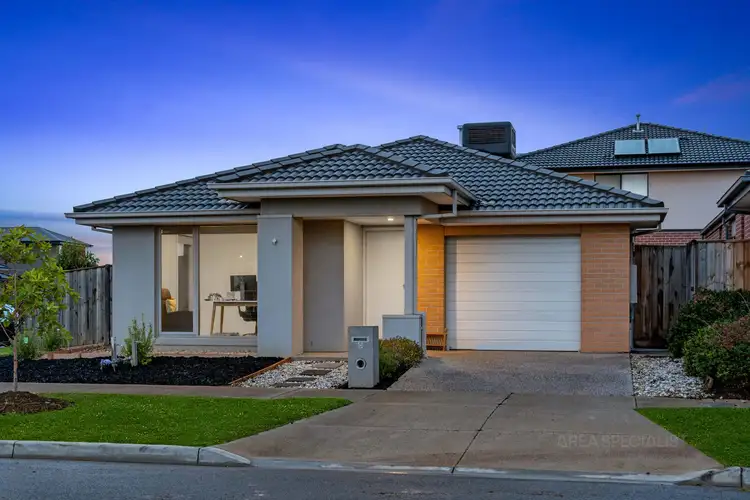 Third view of Homely house listing, 8 Buckland Circuit, Werribee VIC 3030
