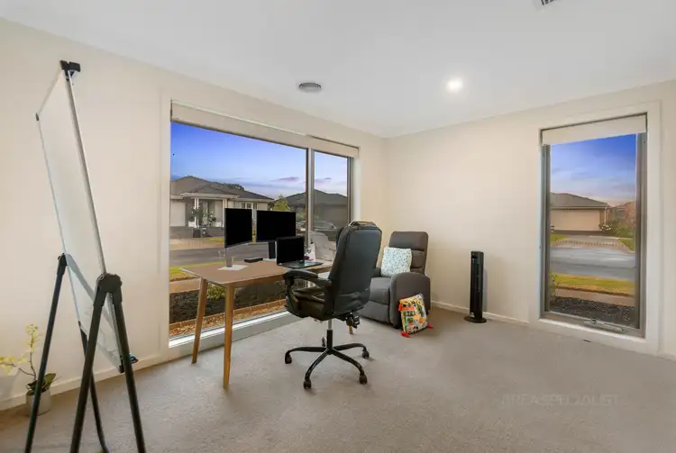 Fourth view of Homely house listing, 8 Buckland Circuit, Werribee VIC 3030