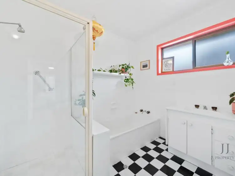 Sixth view of Homely townhouse listing, 1/23 Bunowen Street, Ferny Grove QLD 4055