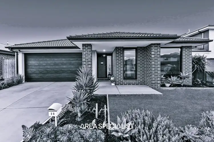 30 Flanagan Avenue, Officer VIC 3809