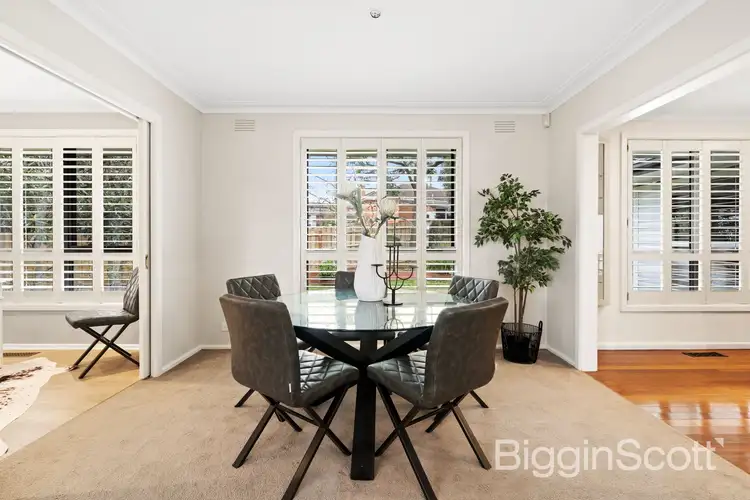 Fifth view of Homely house listing, 2 Inez Court, Doncaster VIC 3108