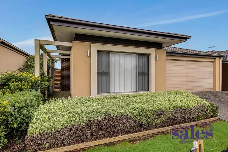 39 Campaspe Street, Clyde North VIC 3978