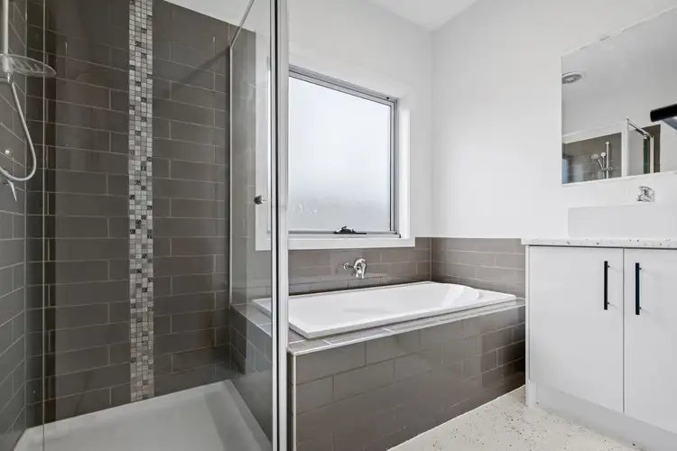 Sixth view of Homely unit listing, 8/4 Neimur Avenue, Deer Park VIC 3023