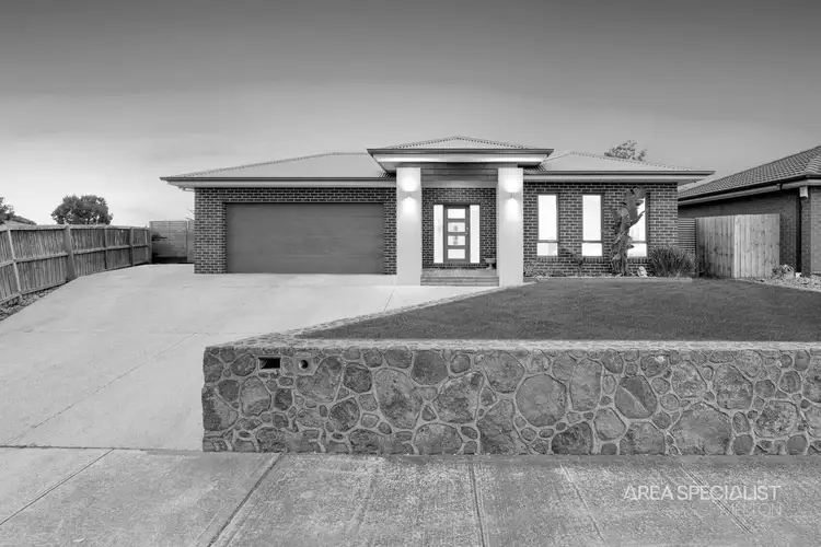 94 Dalray Crescent, Kurunjang VIC 3337