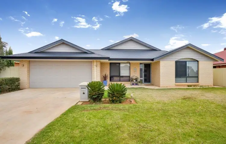 2 Moir Street, Broadwood WA 6430