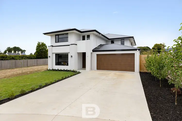 13 Dianella Court, Woodend VIC 3442