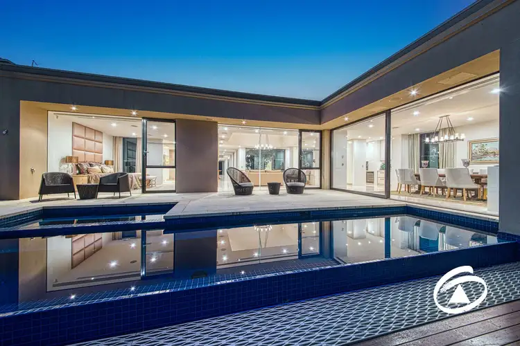 7/48 Langmore Lane, Berwick VIC 3806