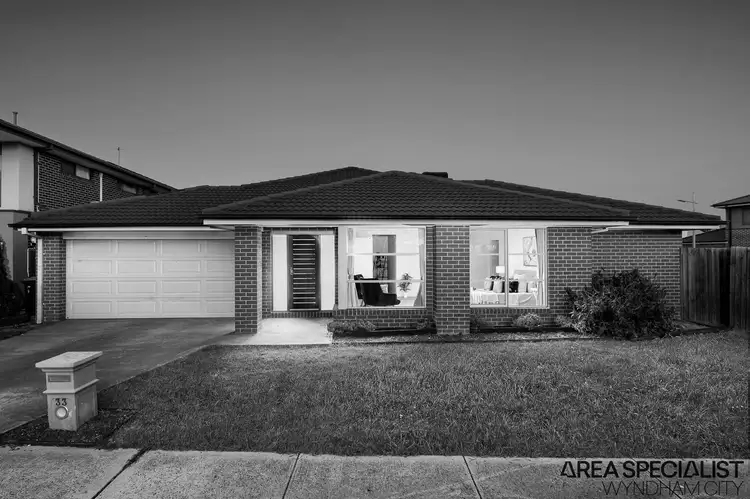 33 Whisper Boulevard, Point Cook VIC 3030