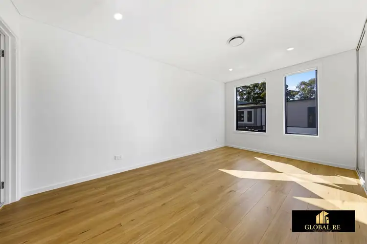 Fifth view of Homely townhouse listing, 28/5-7A Glenfield Road, Glenfield NSW 2167