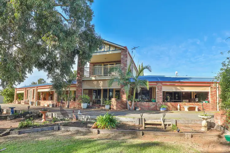 56 Pethard Road, Robinvale VIC 3549