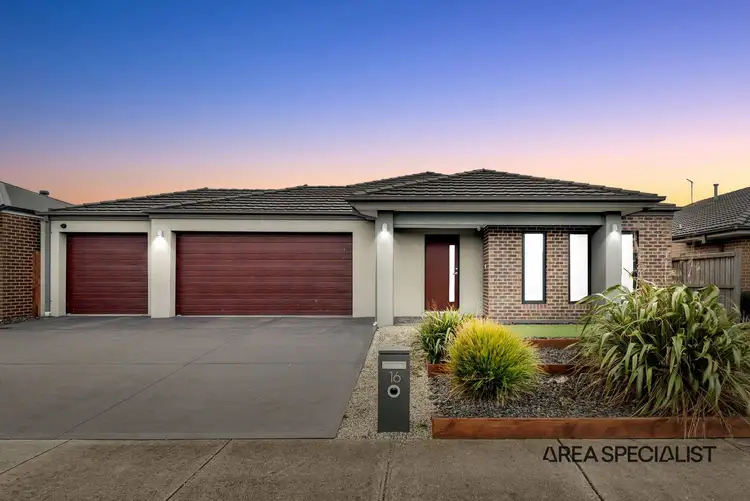 16 Samson Brook Drive, Wallan VIC 3756