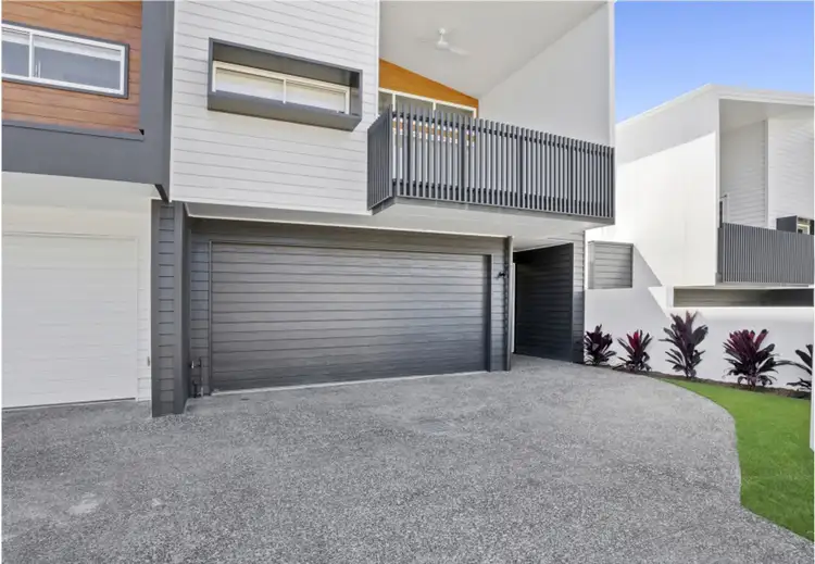 1/27 Ferguson Avenue, Labrador QLD 4215
