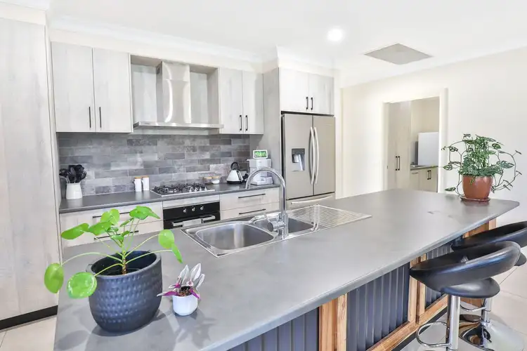 Sixth view of Homely house listing, 8/19 Cosgrove Court, Mildura VIC 3500