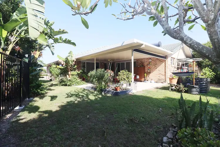 10 Trisha Court, Scarness QLD 4655