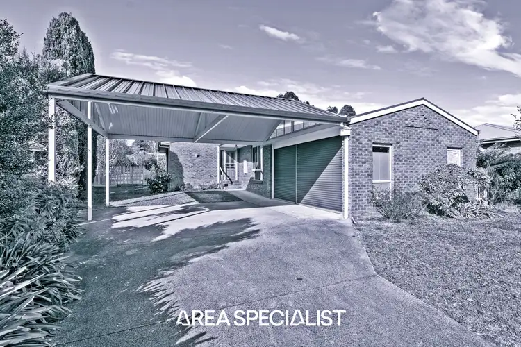 16 Clinton Court, Leongatha VIC 3953