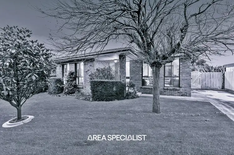 102 Kingsclere Avenue, Keysborough VIC 3173