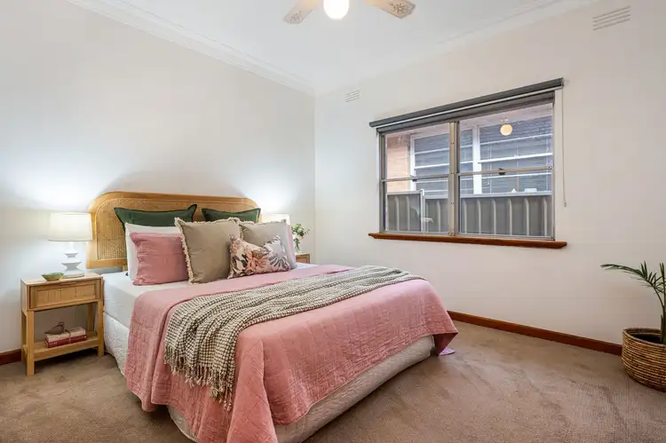 Sixth view of Homely house listing, 5 Ewing Avenue, Flora Hill VIC 3550