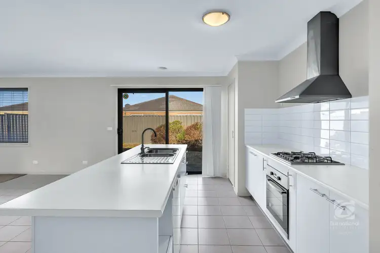 3 Heston Street, Brookfield VIC 3338