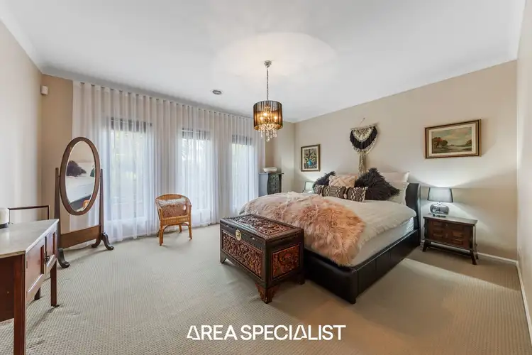 Third view of Homely house listing, 5 Macquarie Circuit, Pakenham VIC 3810