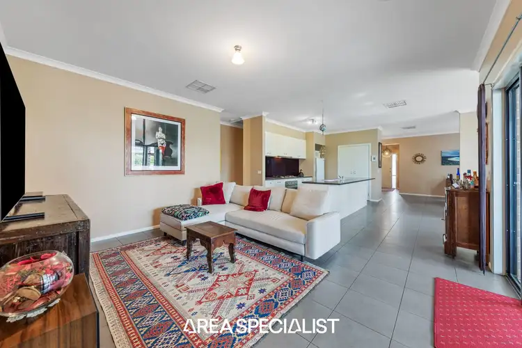 Fifth view of Homely house listing, 5 Macquarie Circuit, Pakenham VIC 3810