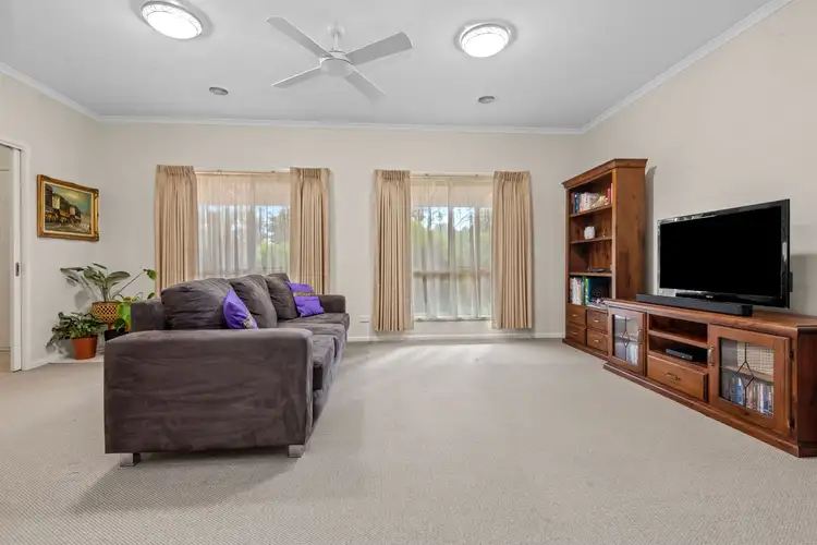 Sixth view of Homely house listing, 8 Floreate Drive, Junortoun VIC 3551