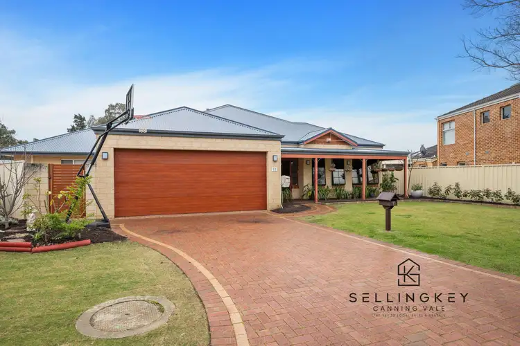11 Stowe Court, Canning Vale WA 6155