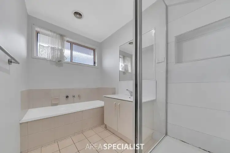 Seventh view of Homely house listing, 33 Lauren Drive, Hampton Park VIC 3976
