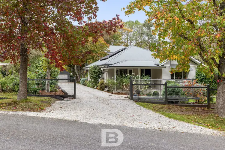 1 Governors Drive, Mount Macedon VIC 3441