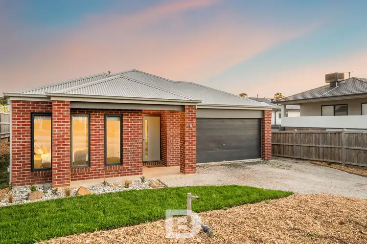Second view of Homely house listing, 8 Doyeswood Drive, Woodend VIC 3442