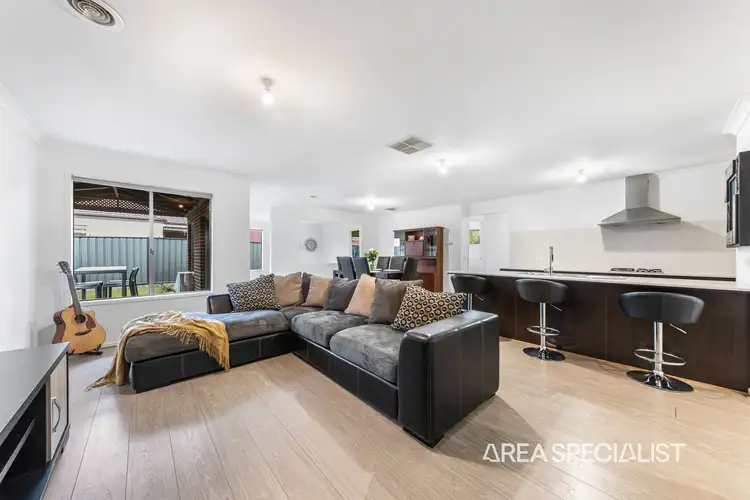 Sixth view of Homely house listing, 8 Westphalian Rise, Clyde North VIC 3978