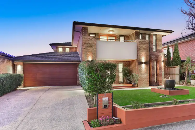 19 Clarendon Drive, Keysborough VIC 3173