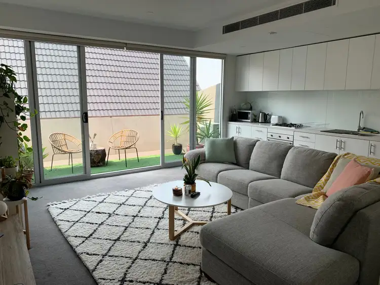 1C Berry Street