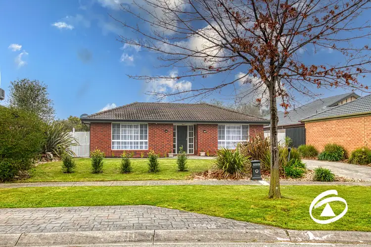 11 Cobblestone Avenue, Narre Warren South VIC 3805