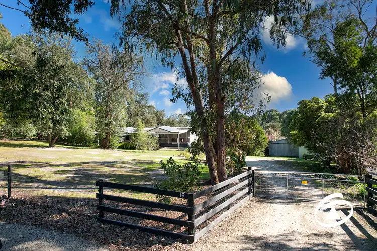 19 Mirrabooka Road