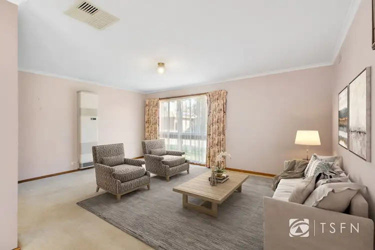 Second view of Homely house listing, 2/5 James Street, Strathdale VIC 3550