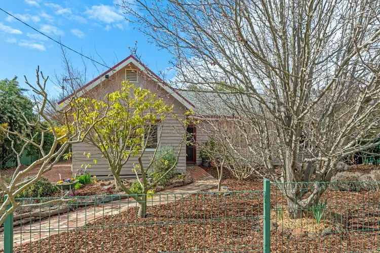1 Dillon Street, Long Gully VIC 3550