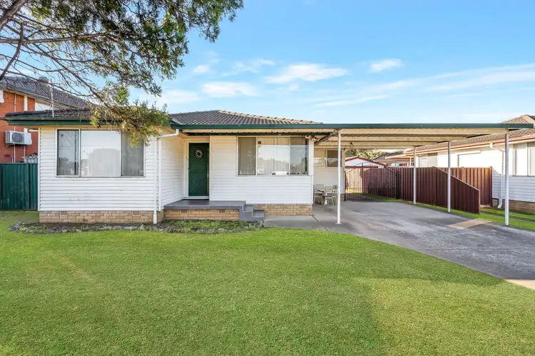 13 Lynesta Avenue, Fairfield West NSW 2165