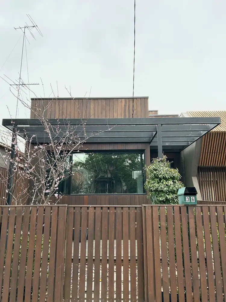 36 Curran Street