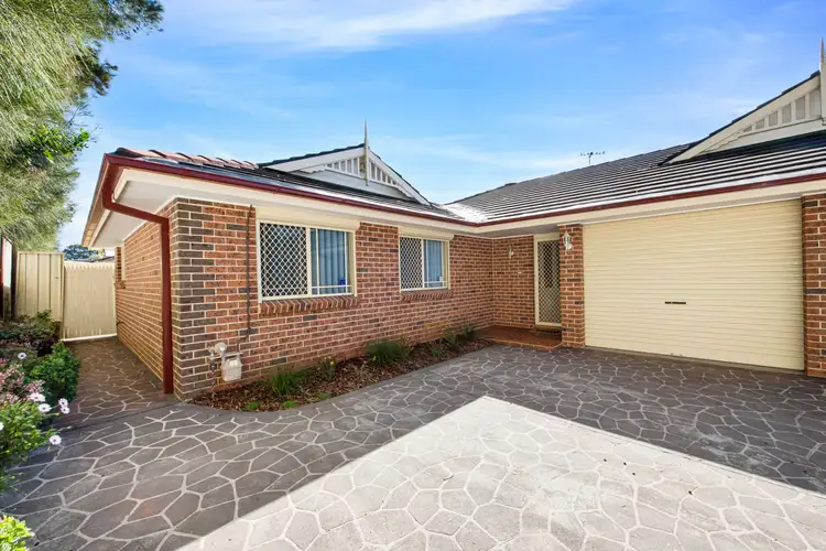 2/2 Castlereagh Crescent, Bateau Bay NSW 2261