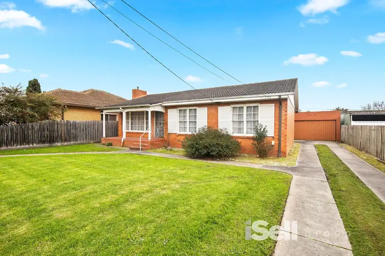 3 First Avenue, Dandenong North VIC 3175