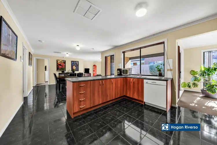 Third view of Homely house listing, 6 Townsville Court, Scoresby VIC 3179