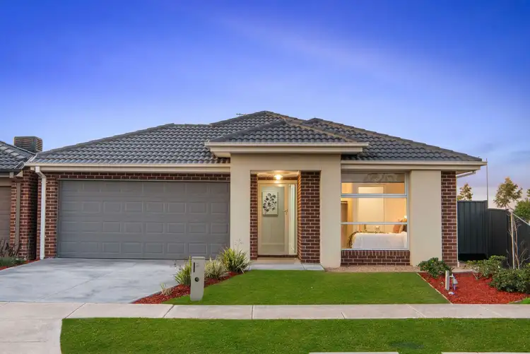 Second view of Homely house listing, 2 Abbeygate Drive, Werribee VIC 3030